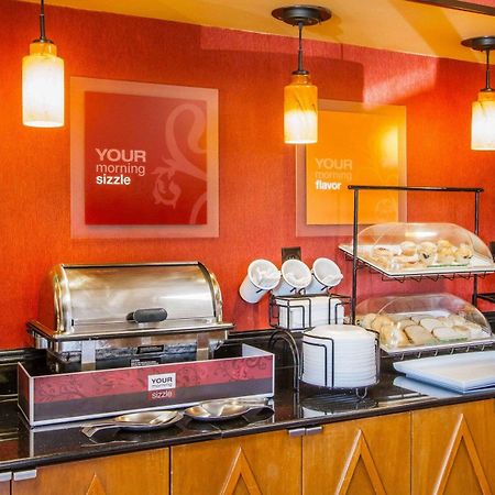 Rodeway Inn & Suites Clarksville Zewnętrze zdjęcie