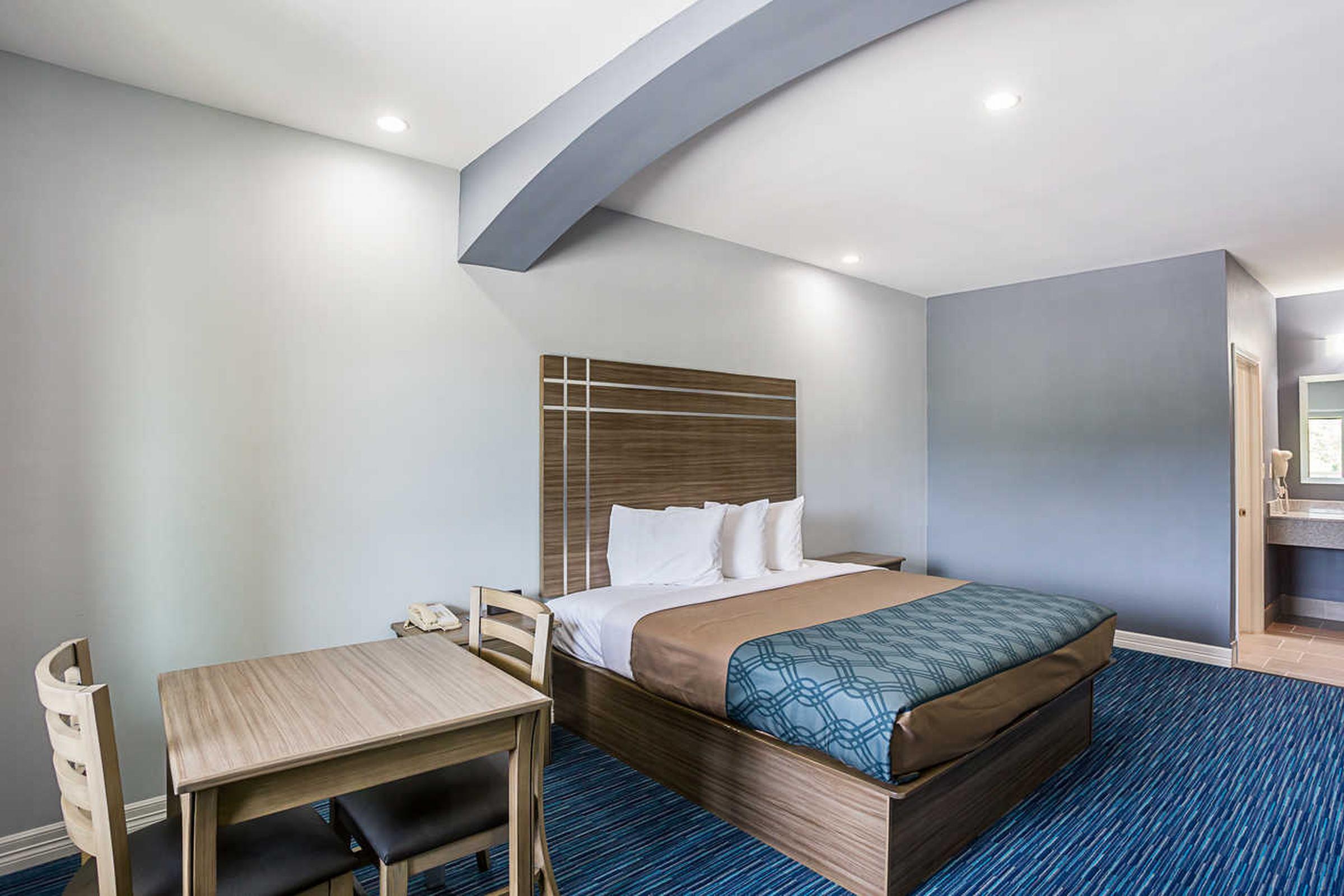 Rodeway Inn & Suites Clarksville Zewnętrze zdjęcie