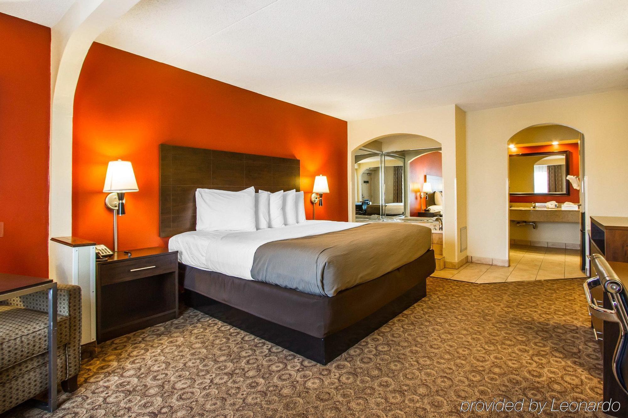 Rodeway Inn & Suites Clarksville Zewnętrze zdjęcie