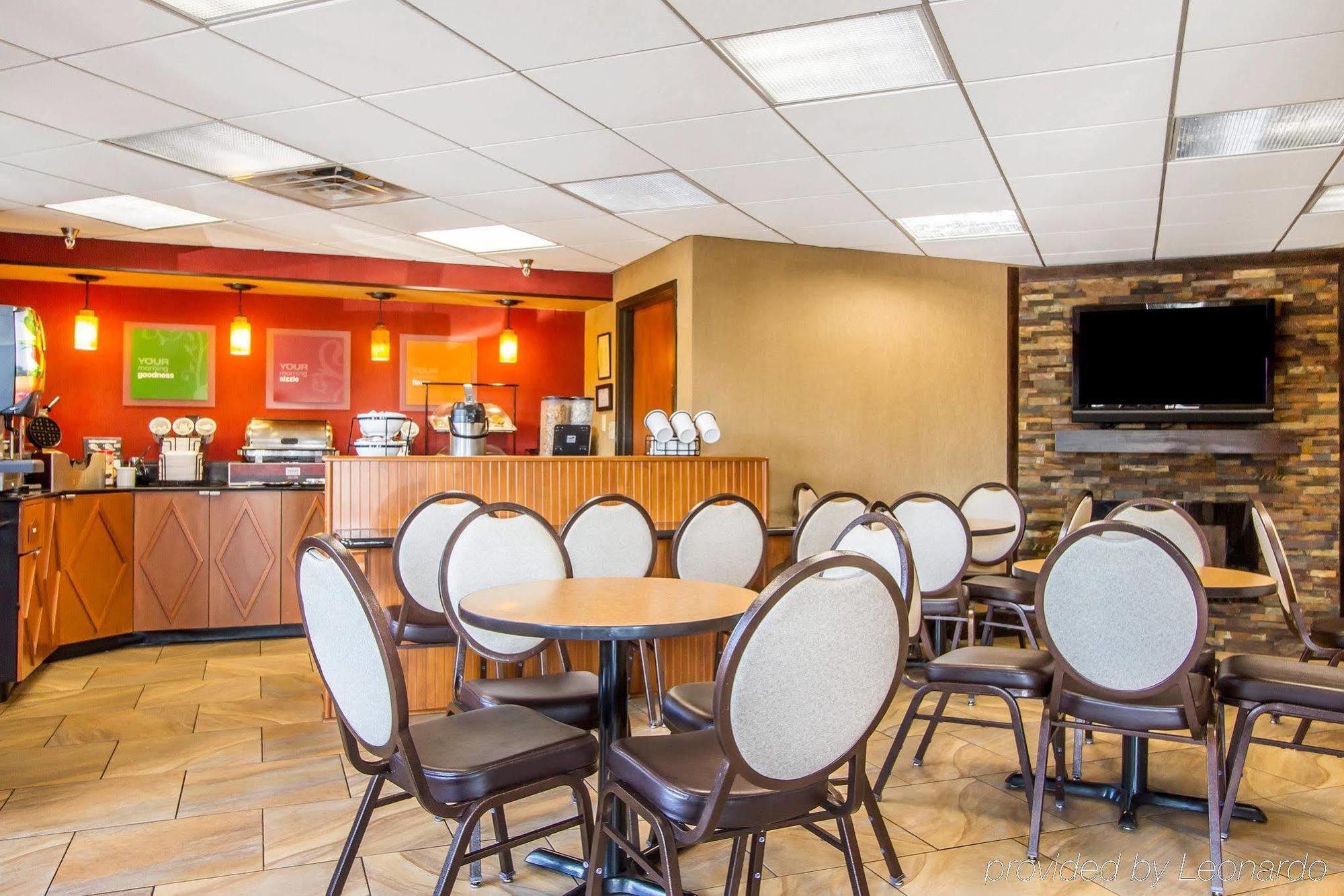 Rodeway Inn & Suites Clarksville Zewnętrze zdjęcie