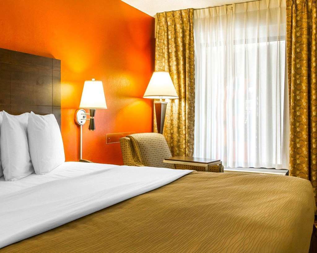 Rodeway Inn & Suites Clarksville Pokój zdjęcie